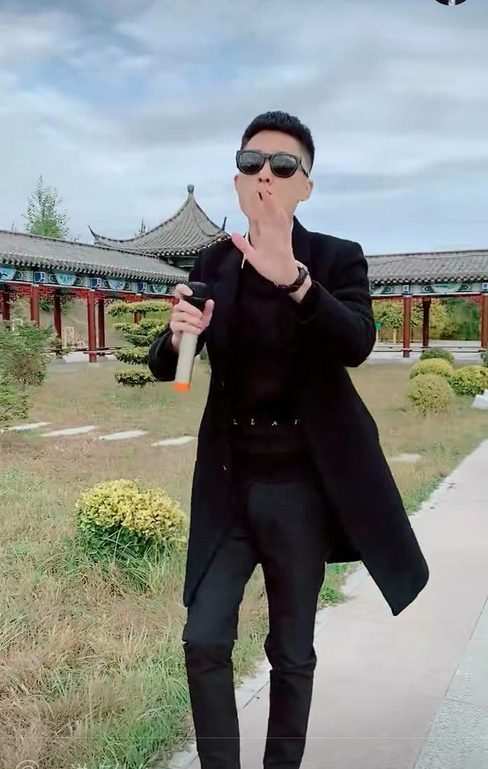 今晚不直播了给大家排单呢明晚直播间见, @92刘